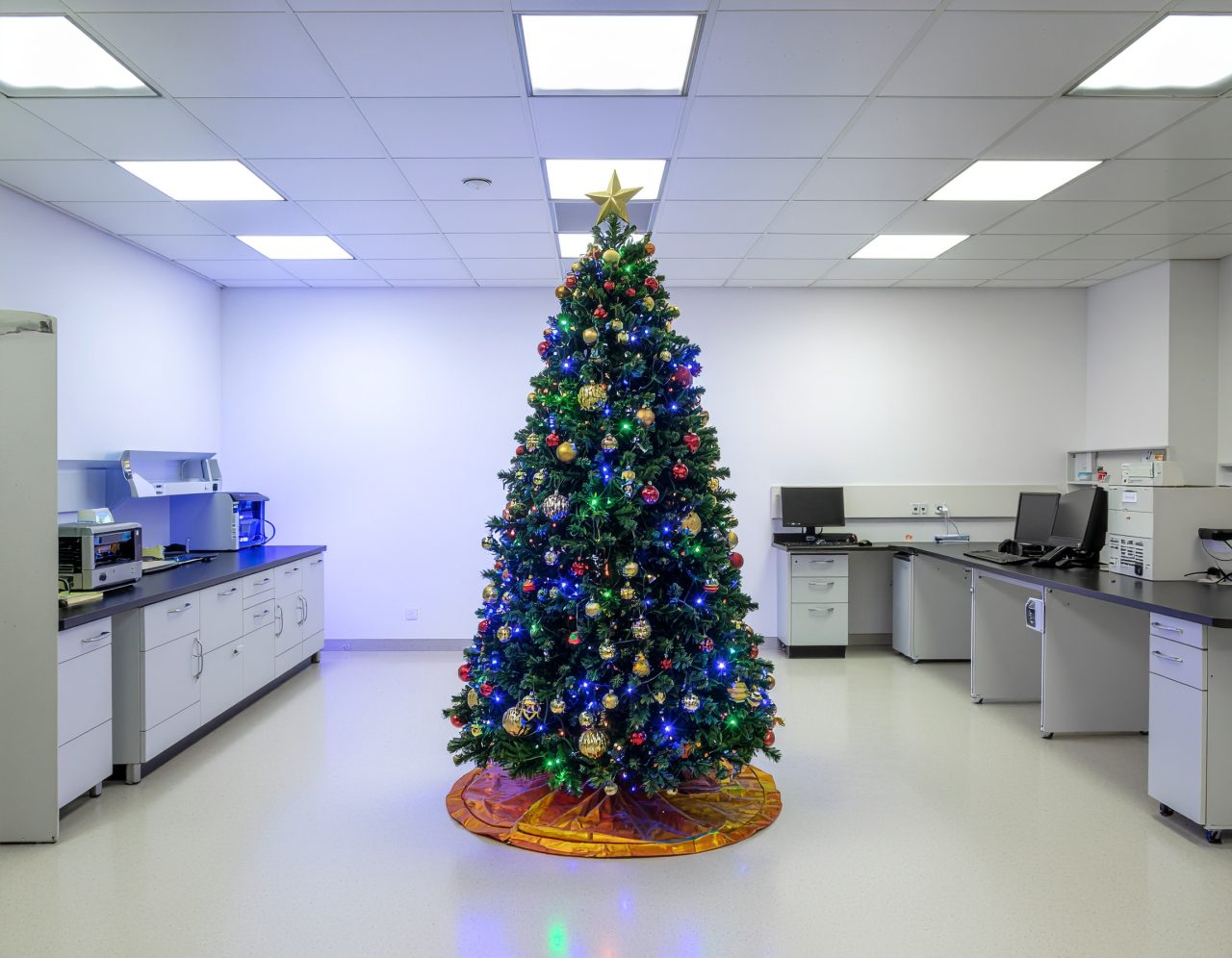 Év végi nyitvatartás